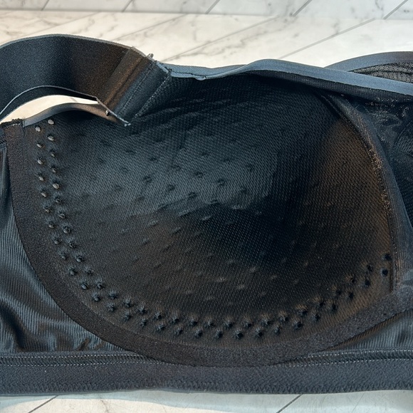 NWT NWOT Livi Active Lane Bryant Womans Sports Bra Grey NO WIRE SIZE 40DDD - Picture 6 of 8